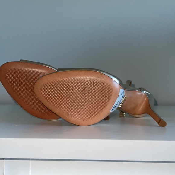 Schutz Saasha Lee gold heel sandals - Picture 3 of 8